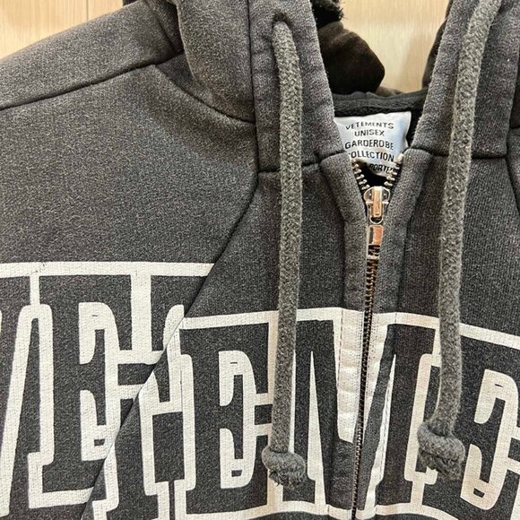 Vetements Grey Hooded Zip-Up Jacket - Picture 6 of 7